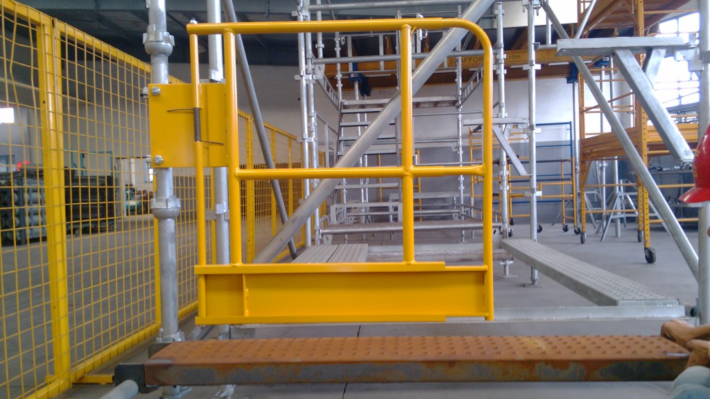 Expandable Scaffolding Gate 900mm -1300mm