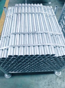 Scaffolding Tube with Hot DIP Galvanized and Paint Surface